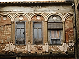 Windows in Ayerbe